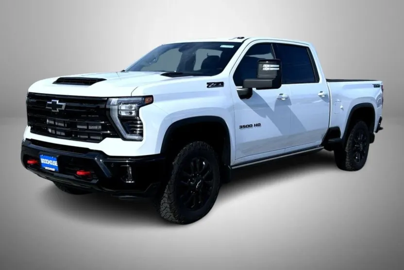2025 Chevrolet Silverado 3500HD LTZ photo 1