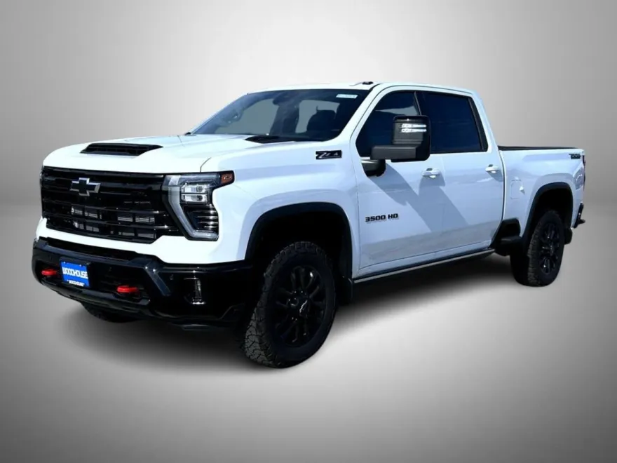 2025 Chevrolet Silverado 3500HD LTZ photo 1
