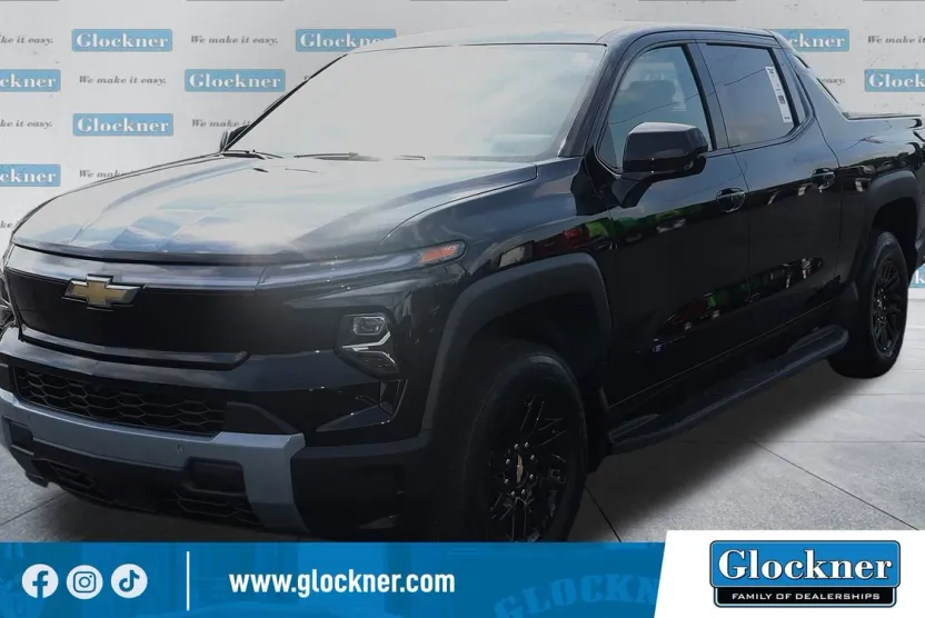 2026 Chevrolet Silverado EV LT photo 1