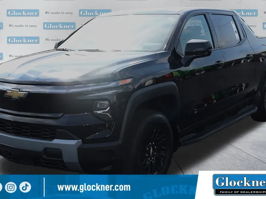 2026 Chevrolet Silverado EV LT photo 1