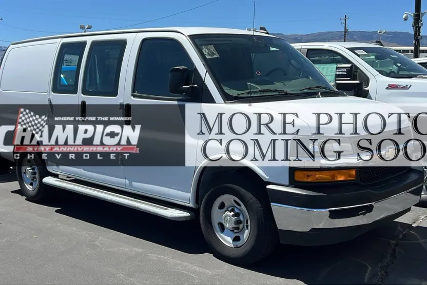 2023 Chevrolet Express Cargo 2500 photo 1