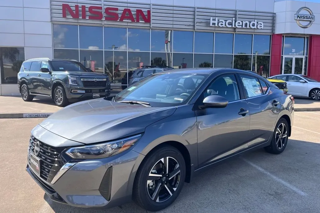 2025 Nissan Sentra SV photo 1