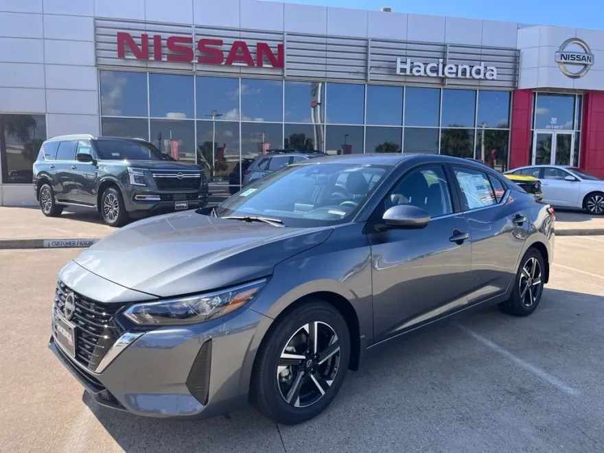 2025 Nissan Sentra SV photo 1
