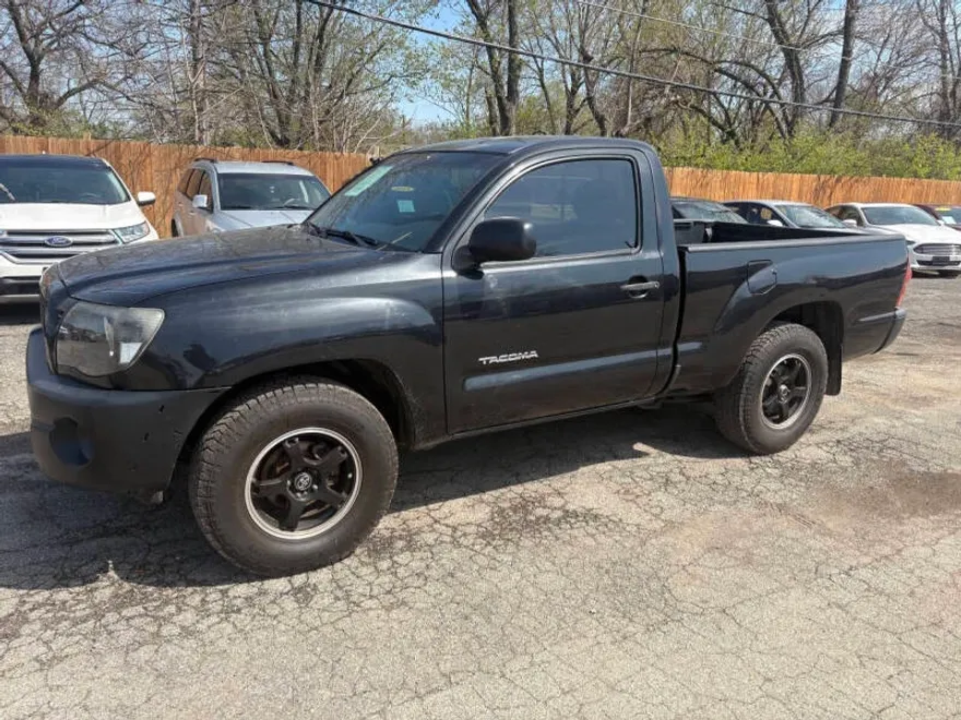 2006 Toyota Tacoma DLX photo 1