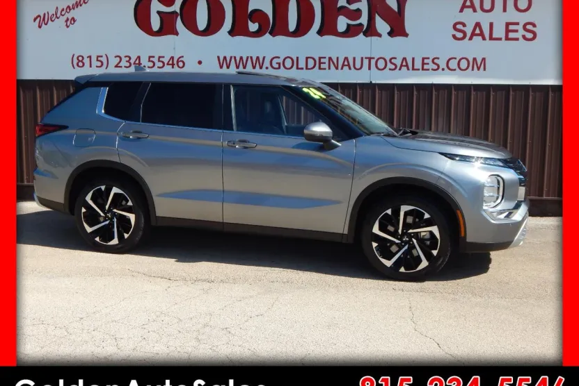 2024 Mitsubishi Outlander SE Black Edition photo 1