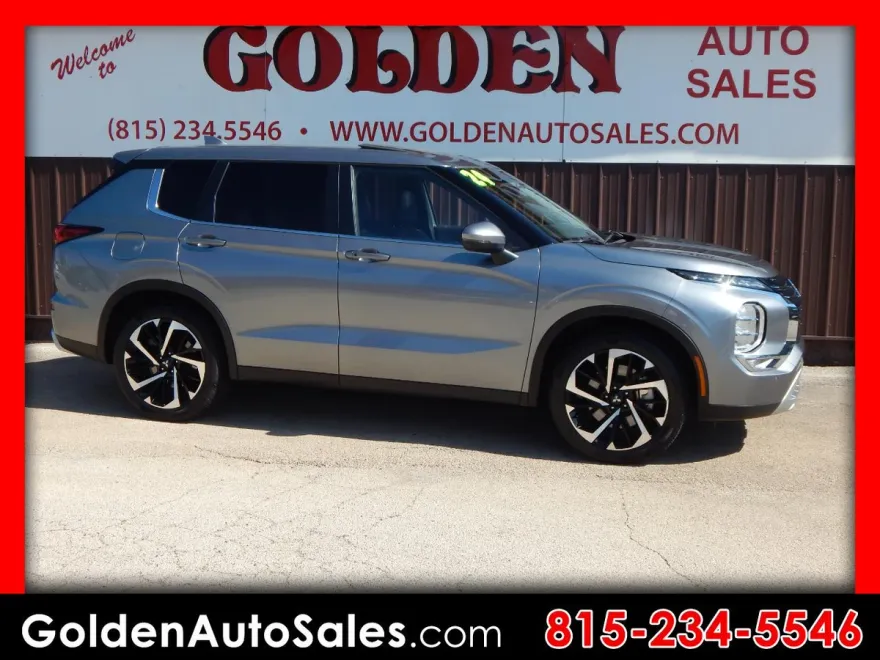 2024 Mitsubishi Outlander SE Black Edition photo 1