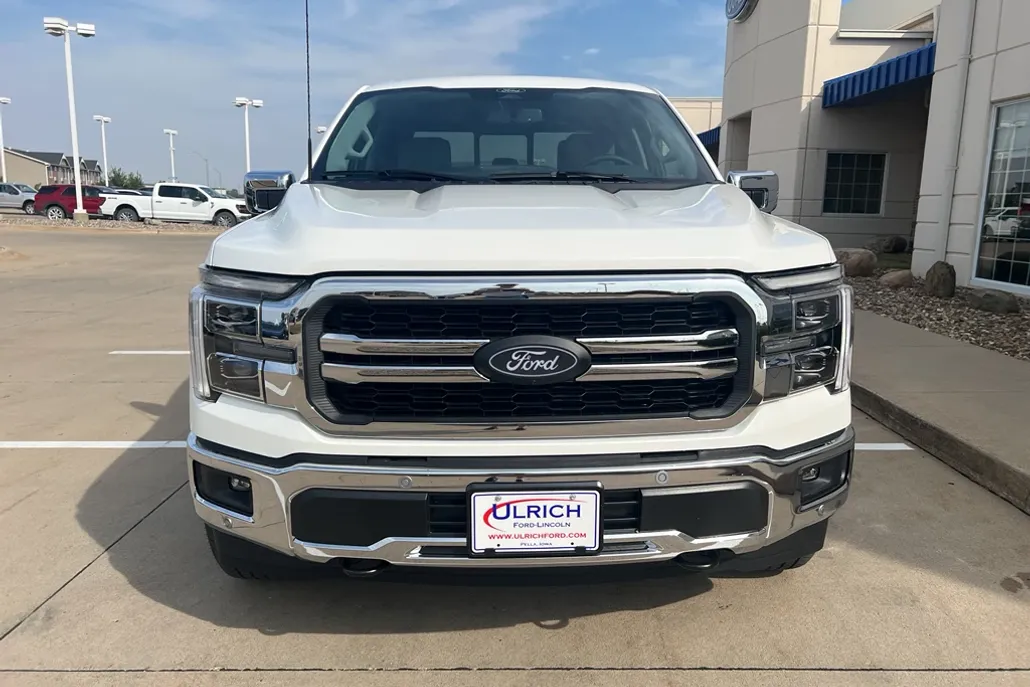 2025 Ford F-150 Lariat photo 1