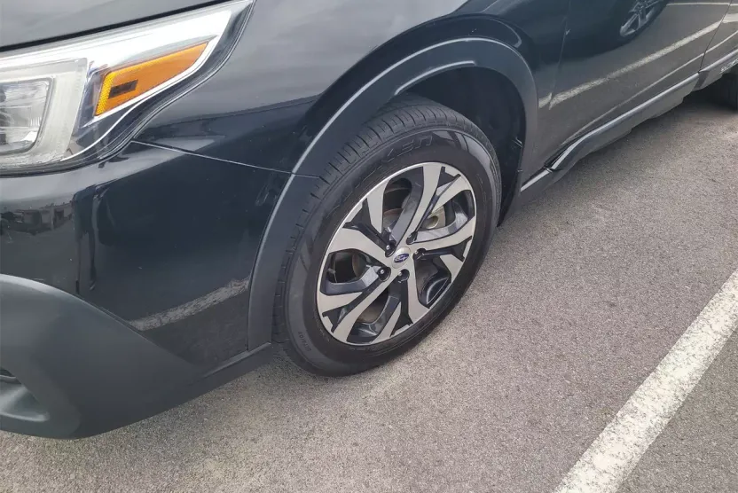 2022 Subaru Outback Limited photo 1