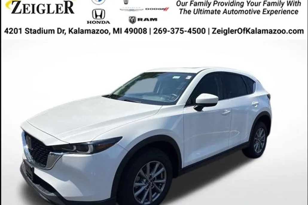 2022 Mazda CX-5 2.5 S Preferred photo 1