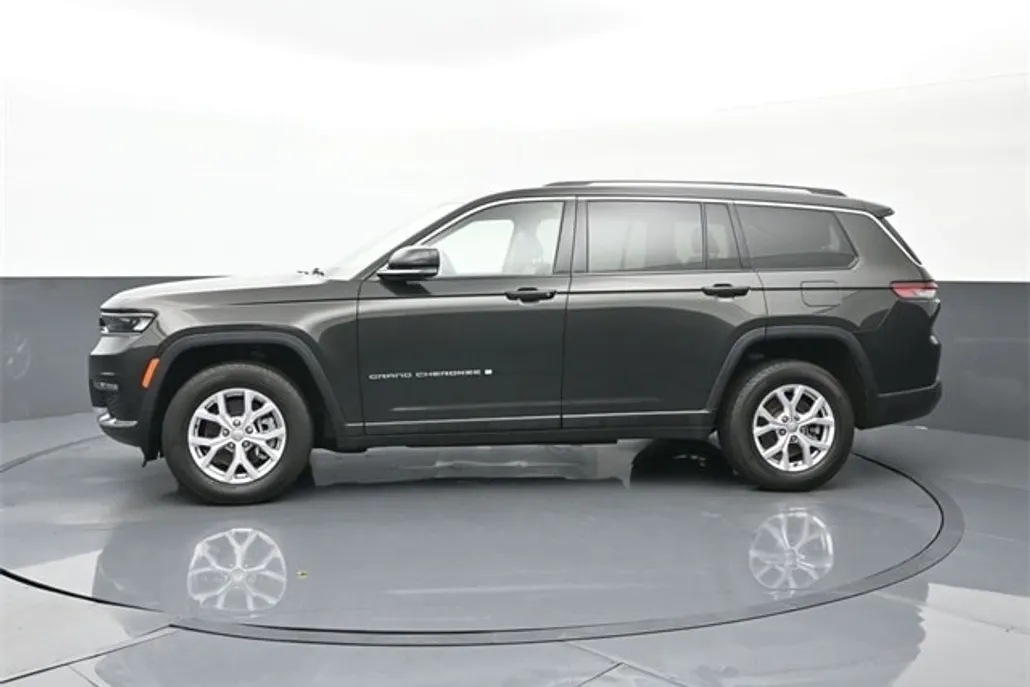 2022 Jeep Grand Cherokee Limited photo 1