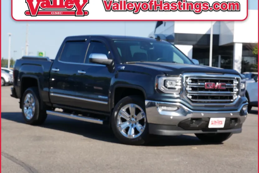 2017 Gmc Sierra 1500 SLT photo 1