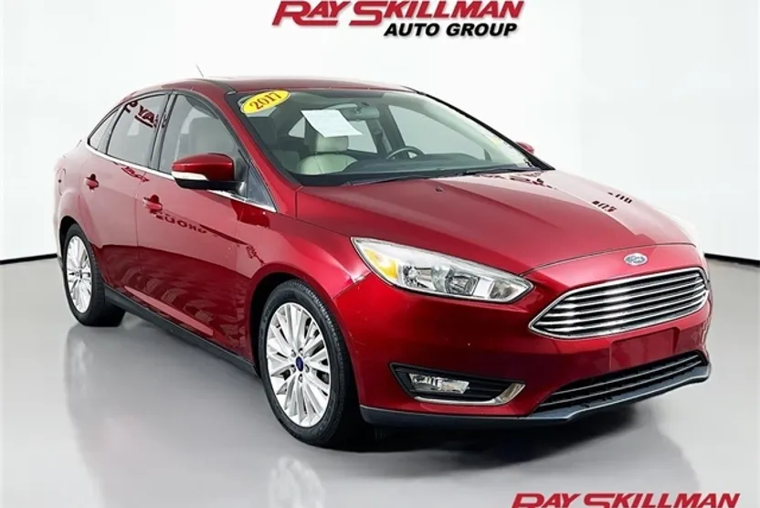 2017 Ford Focus Titanium photo 1