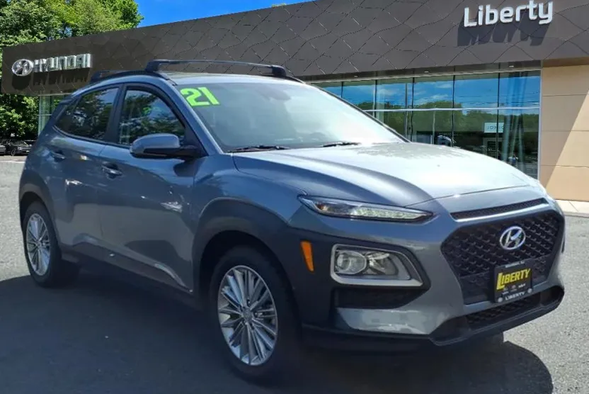 2021 Hyundai Kona SEL photo 1