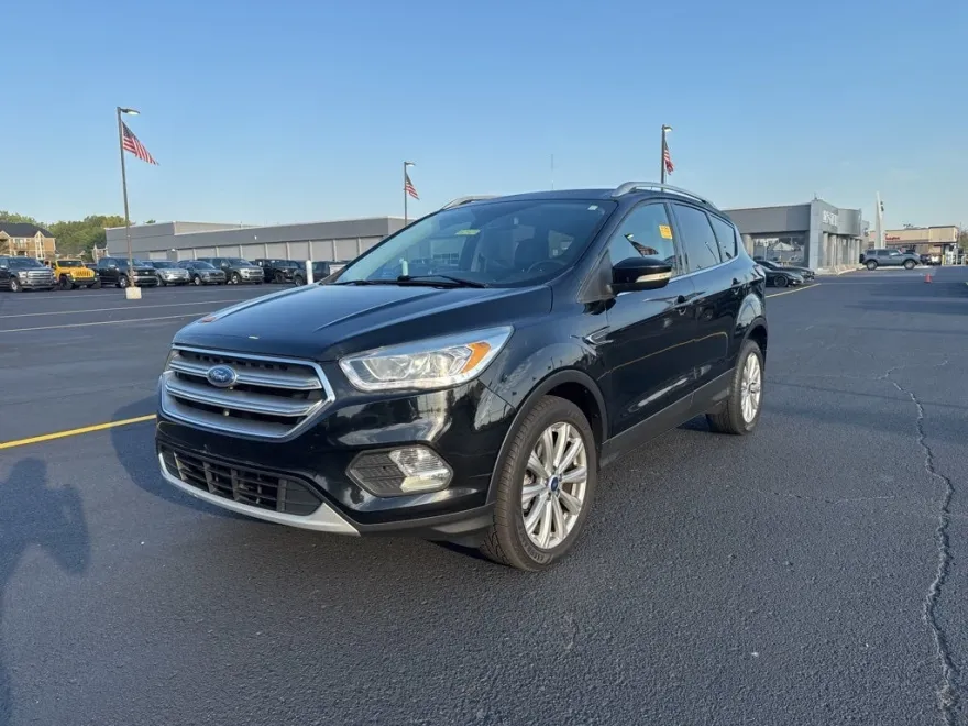 2017 Ford Escape Titanium photo 1