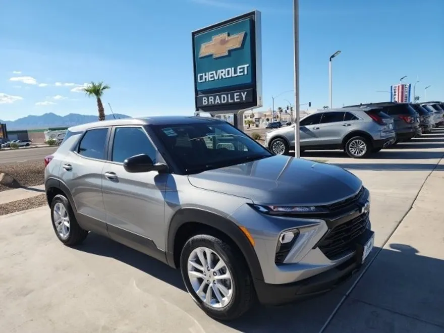 2026 Chevrolet Trailblazer LS photo 1