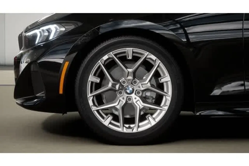 2025 Bmw 330i 330i xDrive photo 1