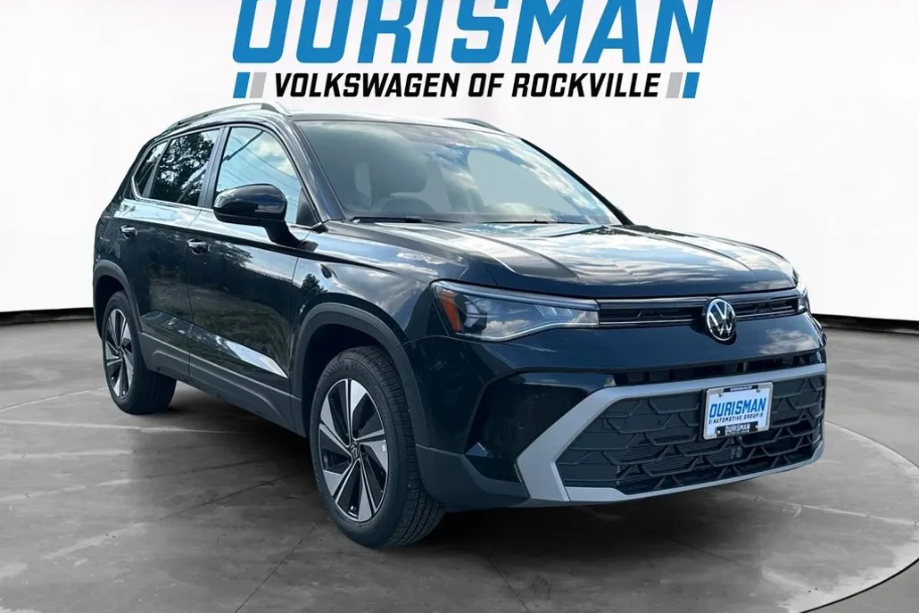 2025 Volkswagen Taos SE photo 1