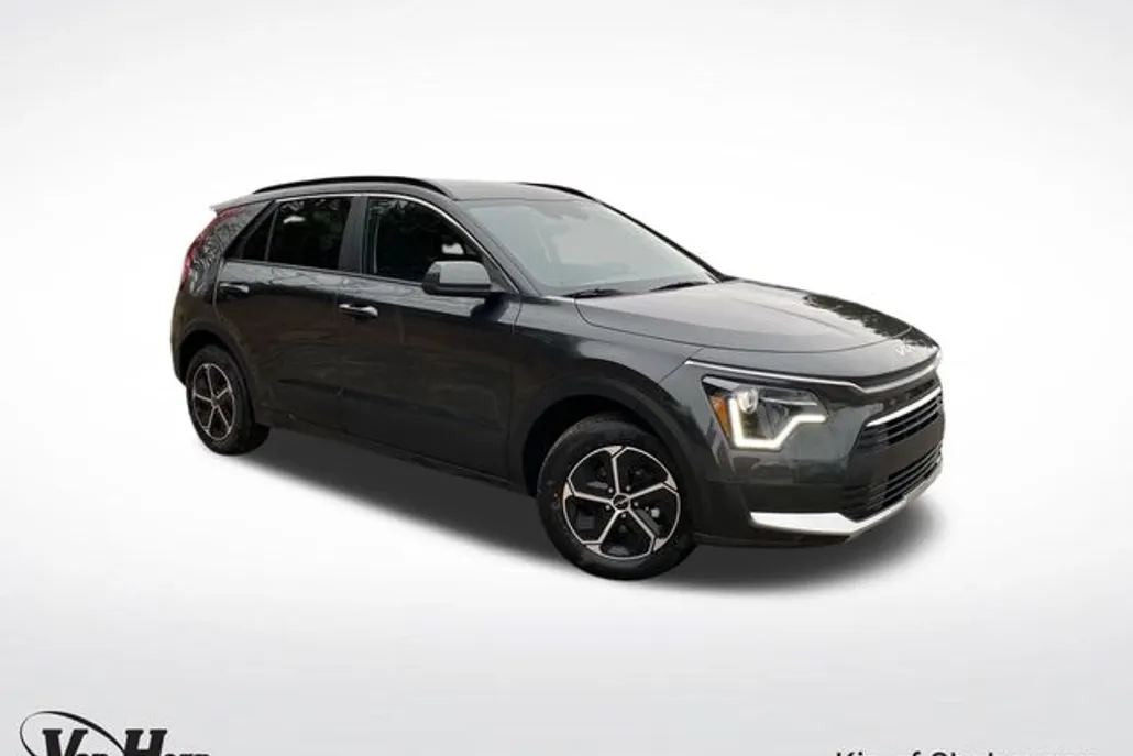 2025 Kia Niro LX photo 1
