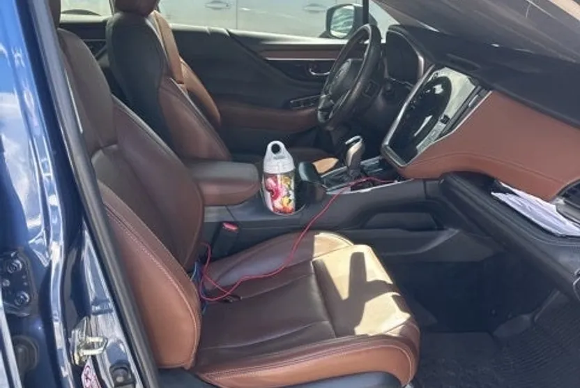 2020 Subaru Outback Touring photo 1