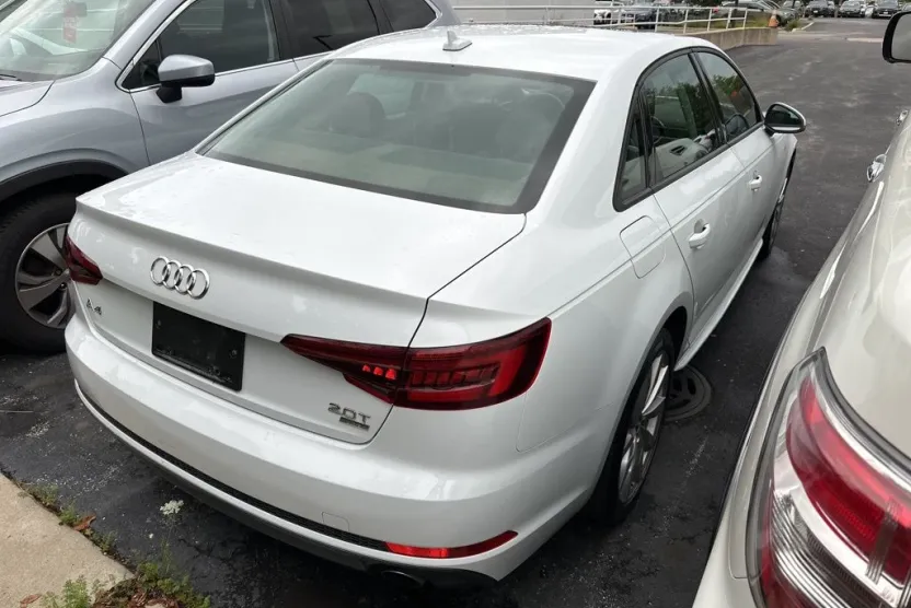 2018 Audi A4 2.0T Ultra Premium photo 1