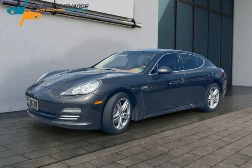 2010 Porsche Panamera 4S photo 1