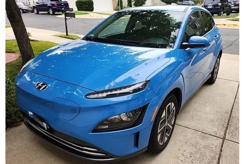 2022 Hyundai Kona SEL photo 1