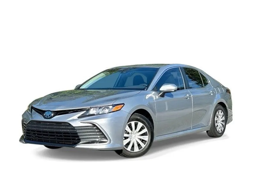 2022 Toyota Camry Hybrid LE photo 1