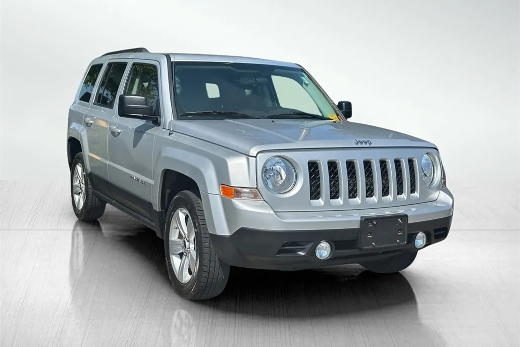 2022 Jeep Grand Cherokee Altitude photo 1