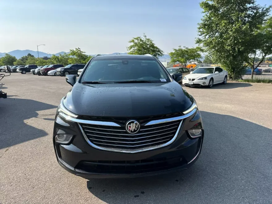 2023 Buick Enclave Essence photo 1