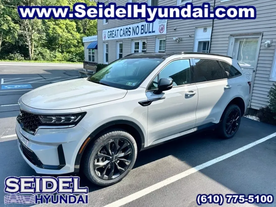 2023 Kia Sorento SX photo 1