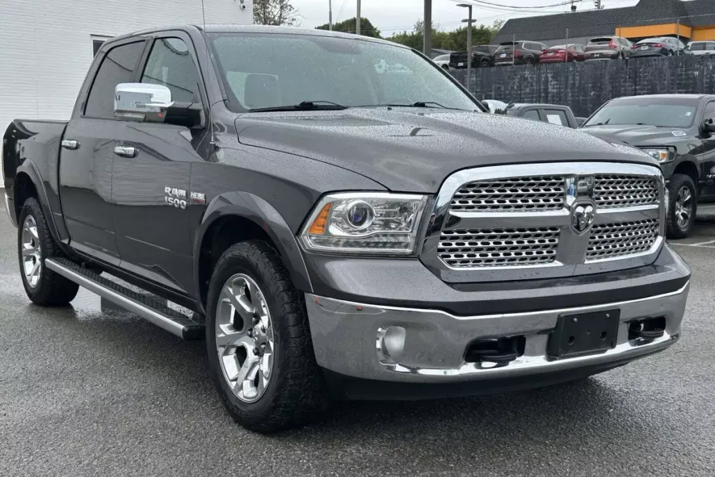 2017 Ram 1500 Laramie photo 1