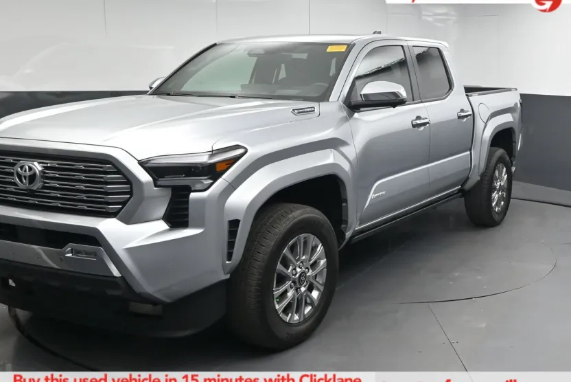 2024 Toyota Tacoma Double Cab photo 1