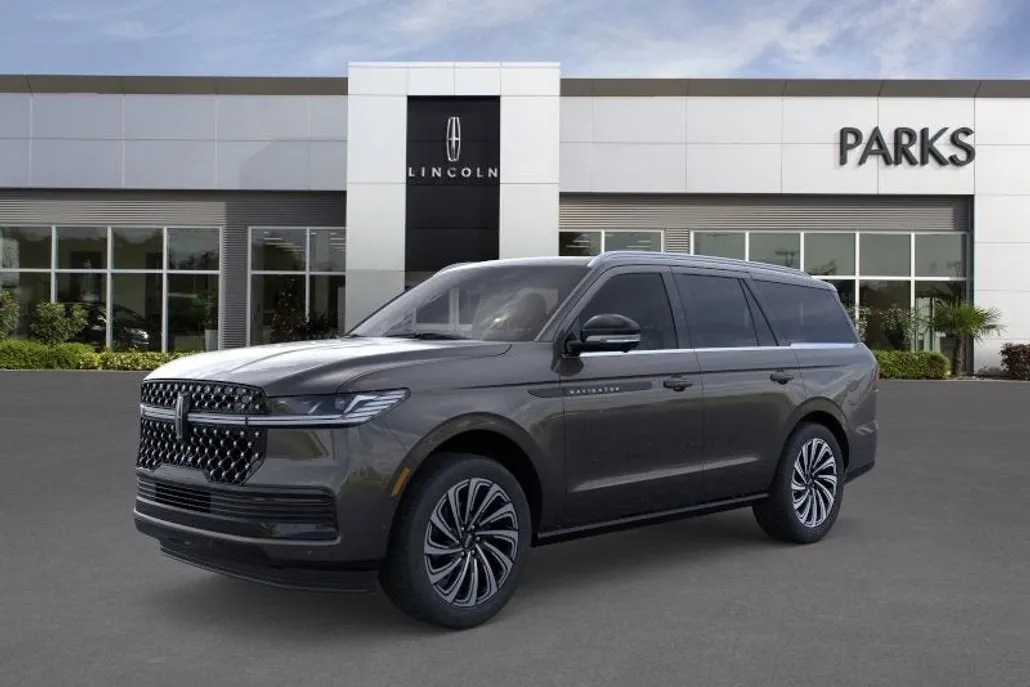 2025 Lincoln Navigator Black Label photo 1