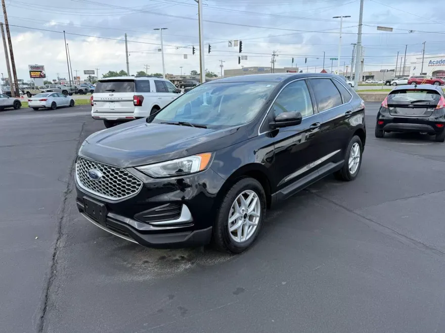 2024 Ford Edge SEL photo 1