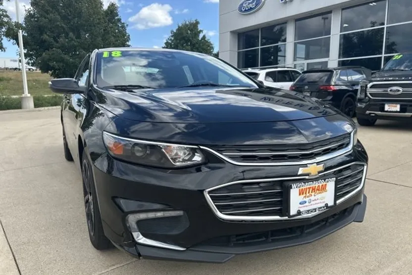 2018 Chevrolet Malibu 1LT photo 1