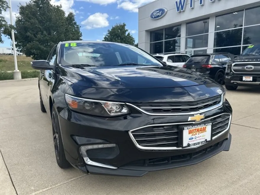 2018 Chevrolet Malibu 1LT photo 1