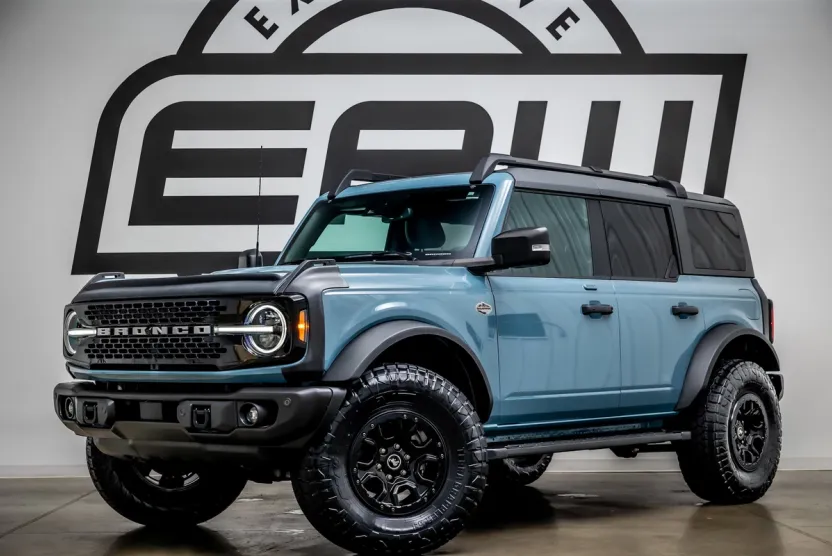 2023 Ford Bronco Wildtrak photo 1