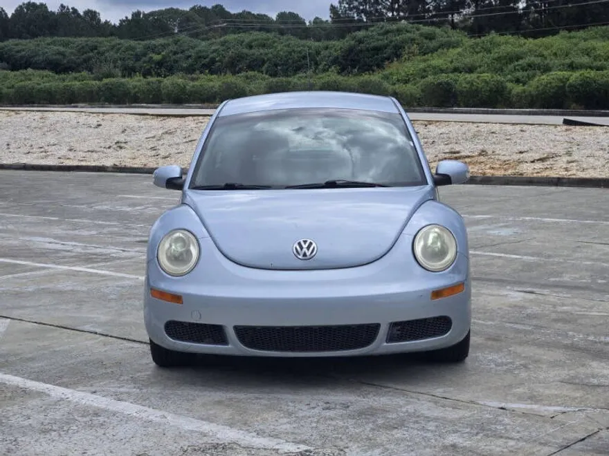 2010 Volkswagen Beetle photo 1