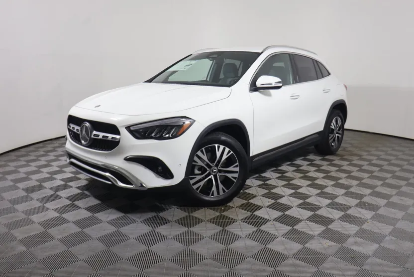 2026 Mercedes Benz GLA 250 photo 1