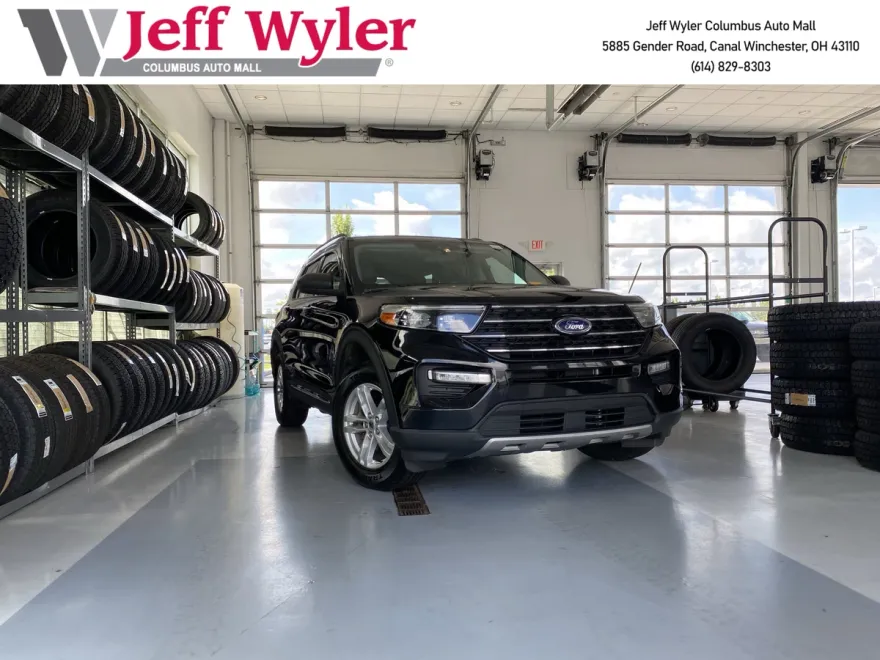 2020 Ford Explorer XLT photo 1