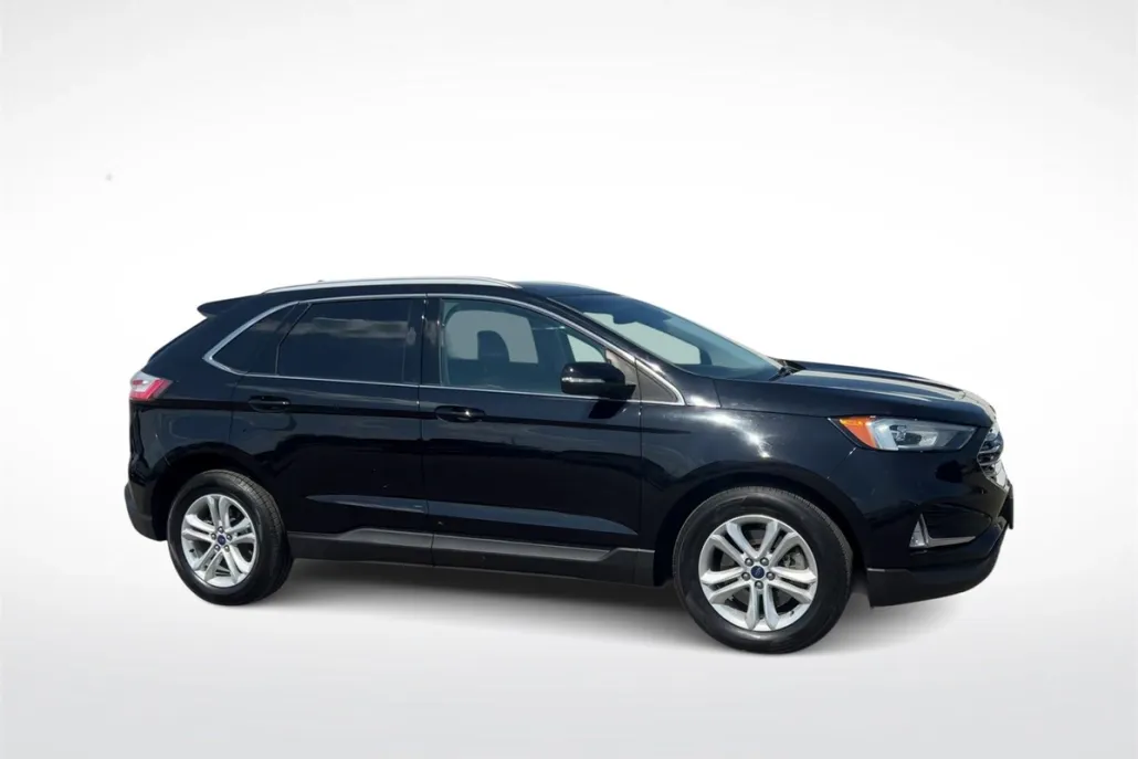 2020 Ford Edge SEL photo 1
