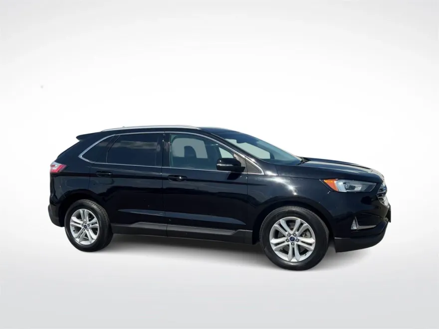 2020 Ford Edge SEL photo 1