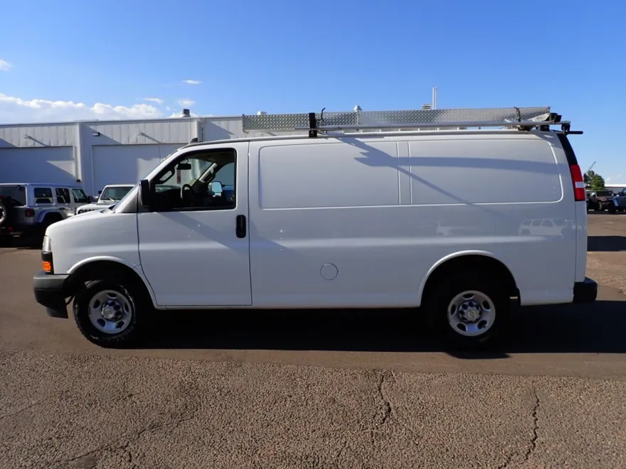 2022 Chevrolet Express 2500 Cargo Van photo 1