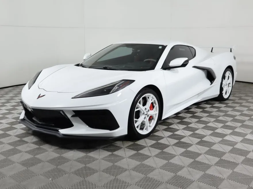 2020 Chevrolet Corvette Stingray 2LT photo 1