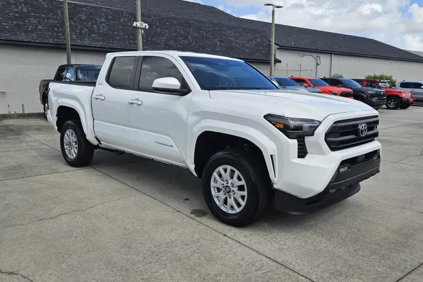 2023 Ford Ranger XLT photo 1