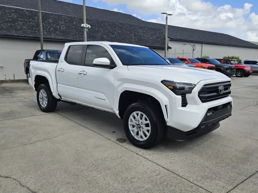 2023 Ford Ranger XLT photo 1