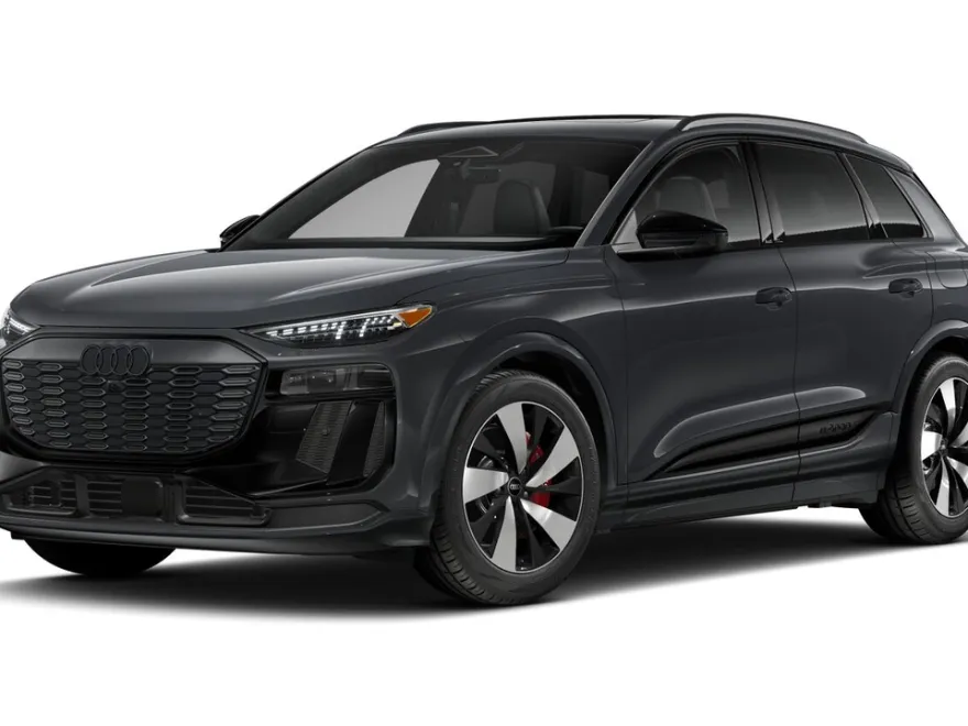 2025 Audi SQ6 photo 1