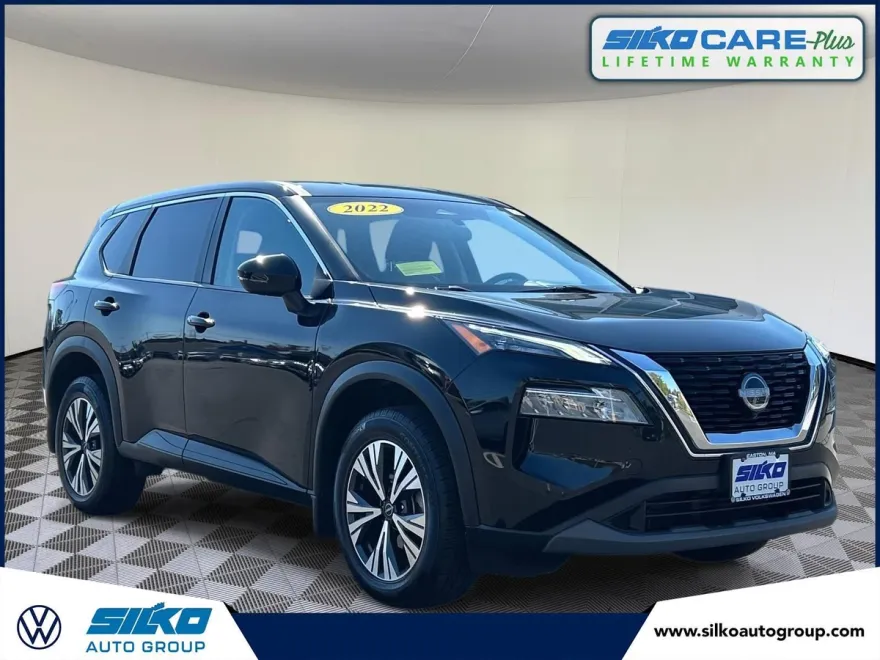 2022 Nissan Rogue SV photo 1
