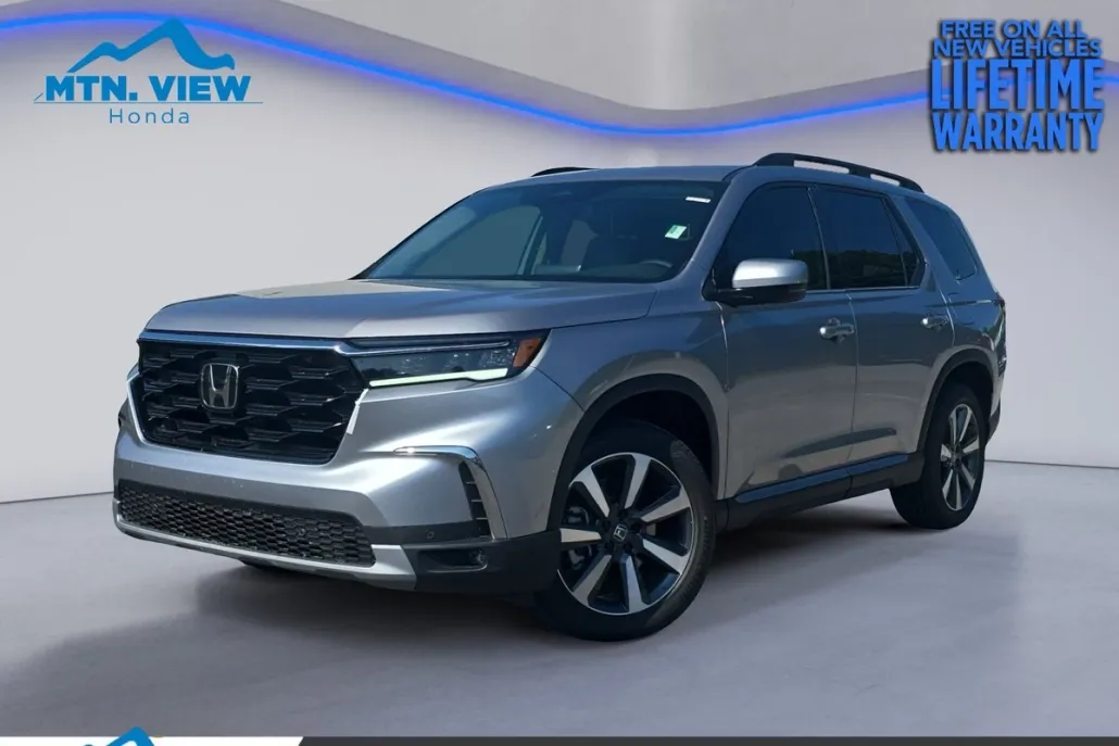 2025 Honda Pilot Touring photo 1