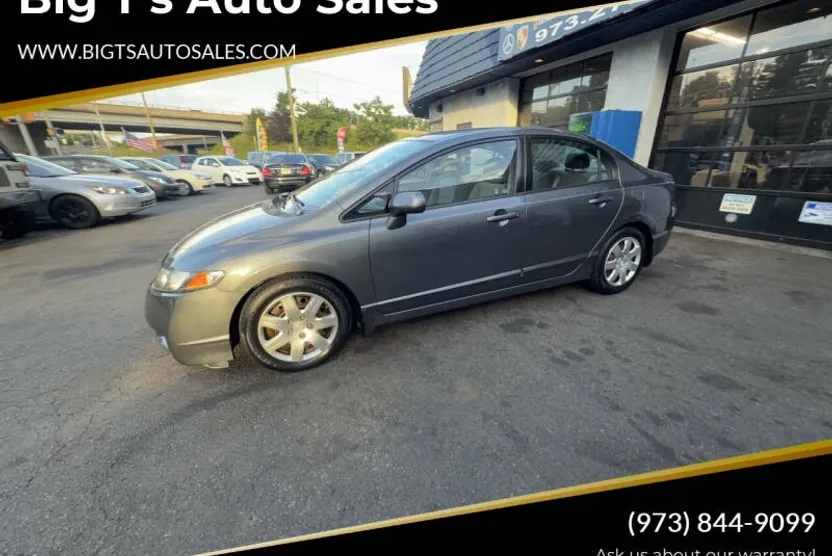 2010 Honda Civic LX photo 1